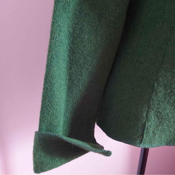 100% Wool Grass Green Blazer with Silver Buttons - Picture 3 of 6